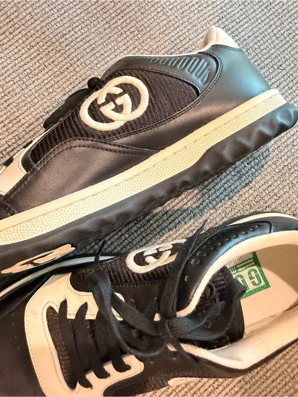 Gucci Men’s MAC80 Black White Logo LowTop Logo Sneakers Extra Gucci Strings Sz 9